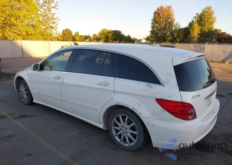 2006 Mercedes-Benz R 350 4Matic z USA, uszkodzony, nr VIN 4JGCB65E26A010042